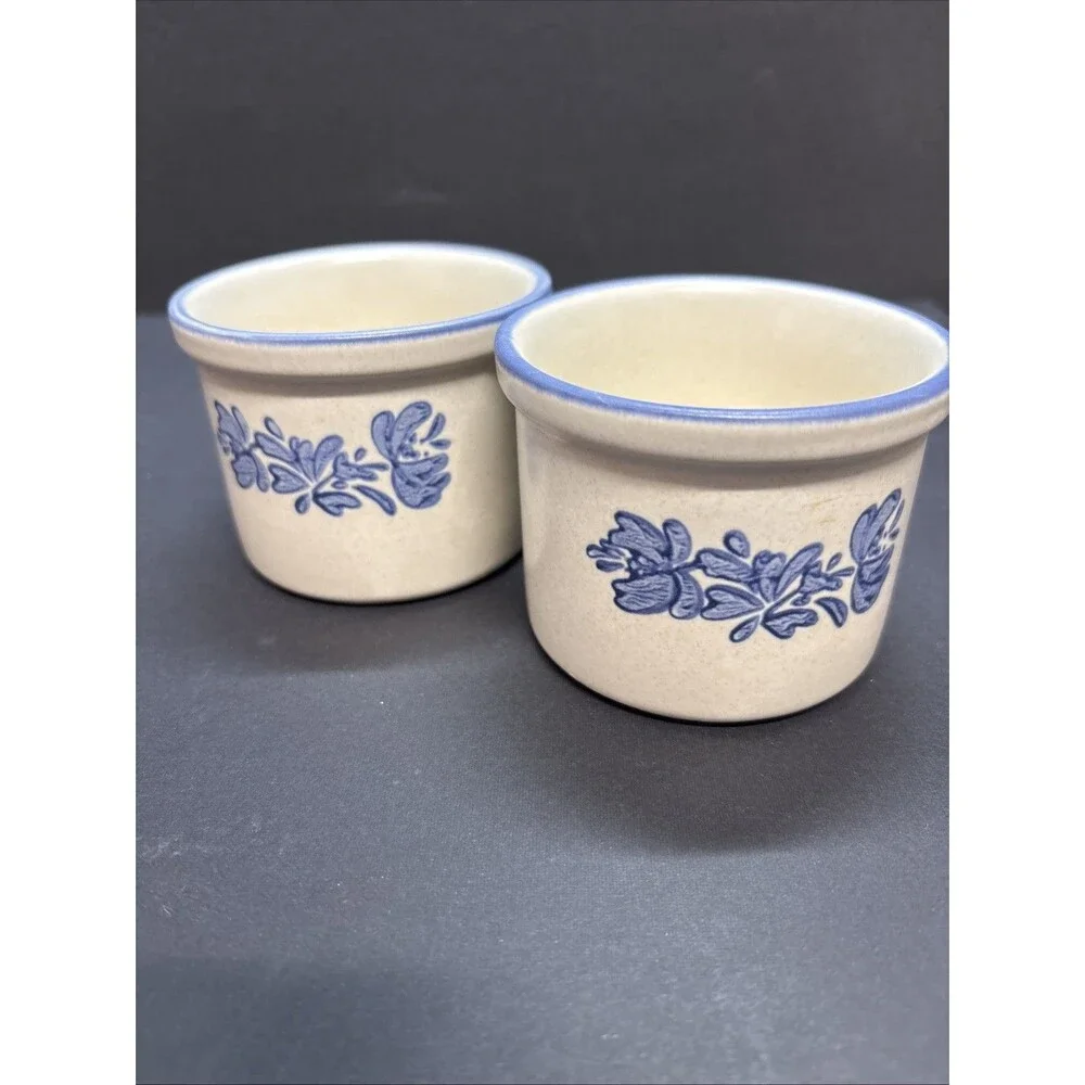 Set Of 2 Pfaltzgraff Yorktown Stoneware Ramekin/Crock 2.5” #920 VINTAGE